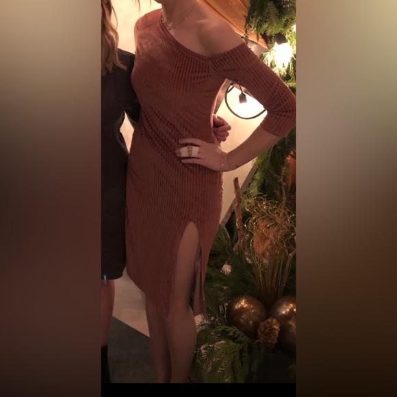 MINKPINK Velvet ribbed one shoulder dress - Picture 3 of 4